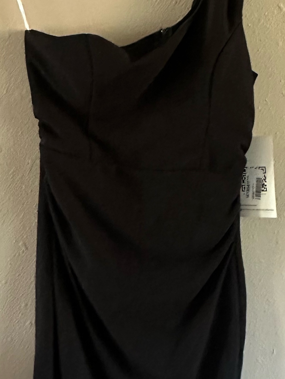 Emerald Sundae Black One-Shoulder Evening Dress